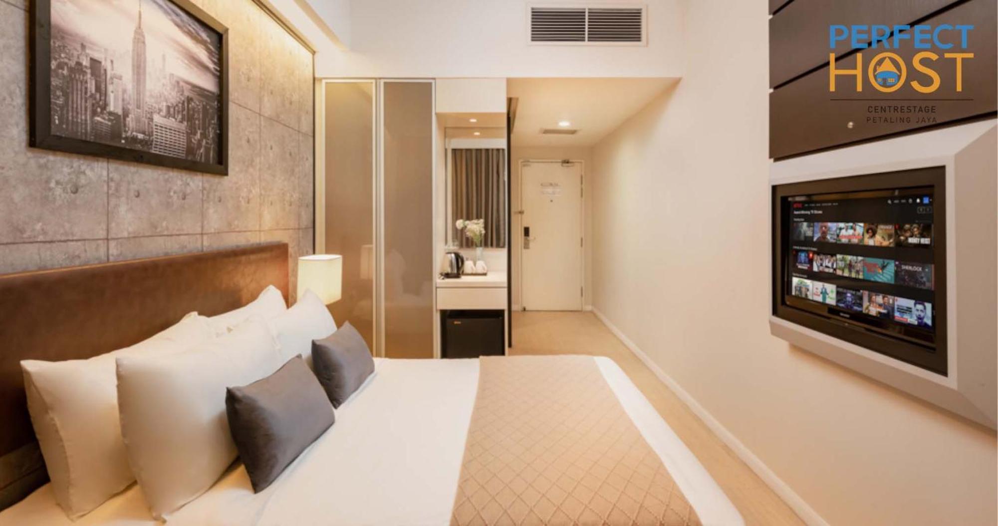 Centrestage Petaling Jaya By Perfect Host Hotel Exterior foto A room at the hotel