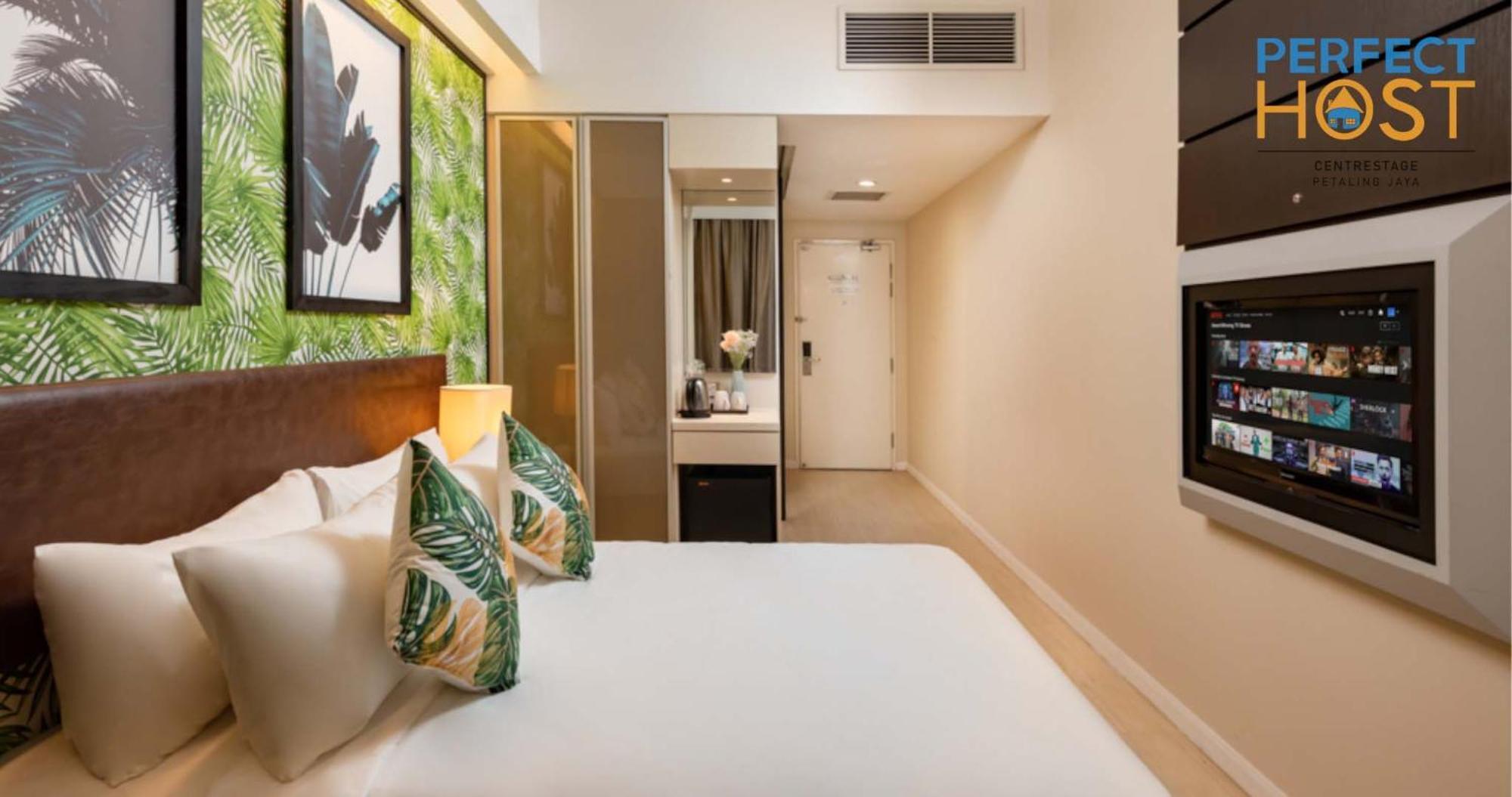 Centrestage Petaling Jaya By Perfect Host Hotel Exterior foto A room at the hotel